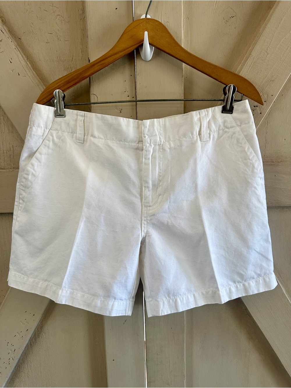 GAP Khakis White Linen Blend Shorts Women’s Size 10 Classic Flat Front Summer